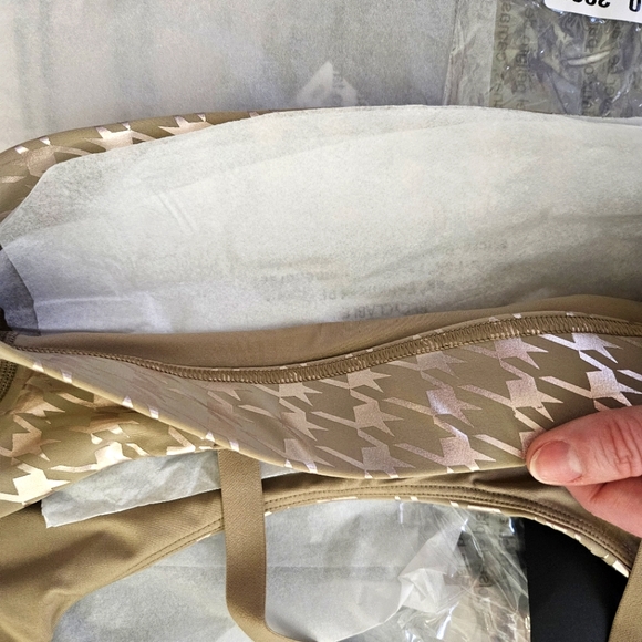 Savage X Fenty Band-It Houndstooth Low-Impact Sports Bra, BNWT, Sz M - Picture 9 of 16